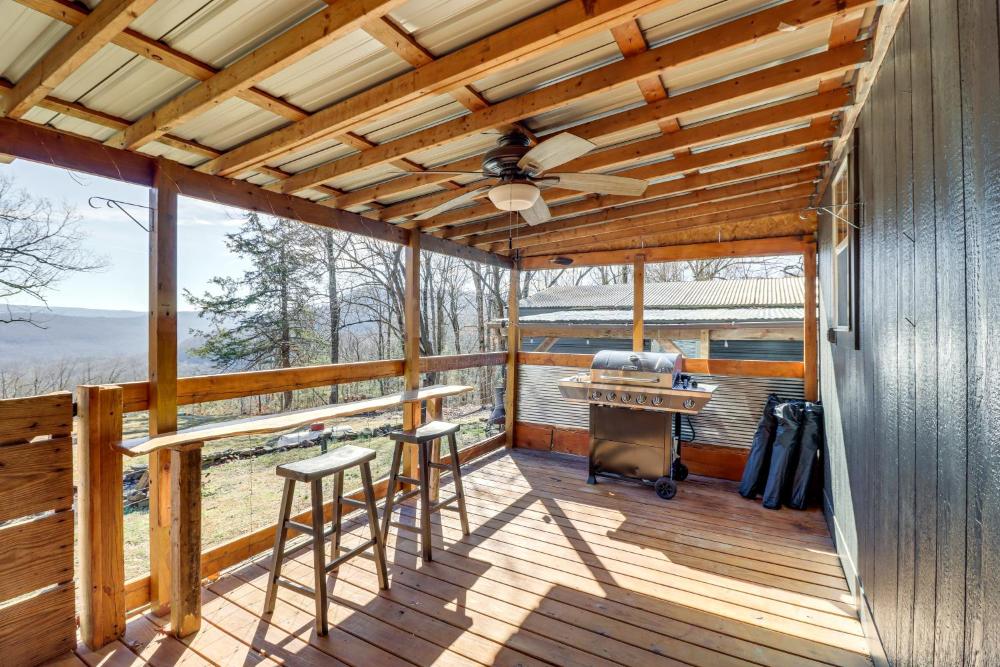 Jasper Cabin with Fire Pit, Grill and Mountain Views!